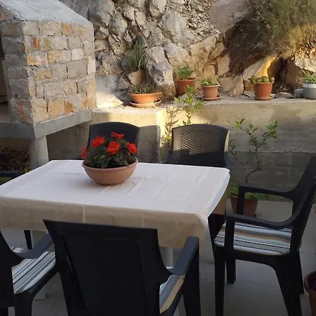 Apartment Zaklopatica Lastovo