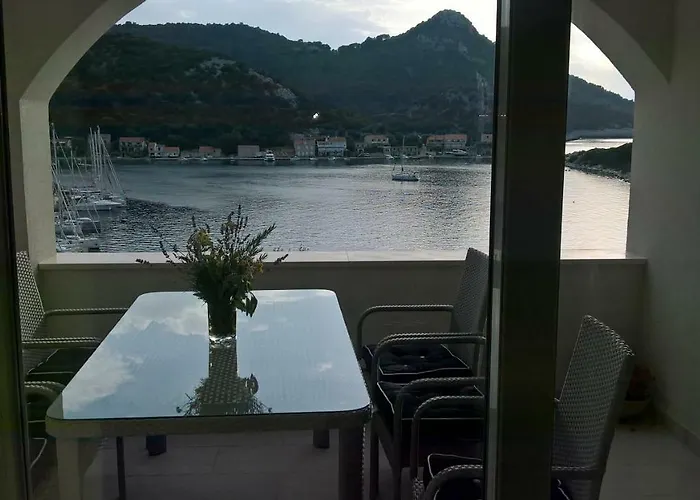 Apartment Zaklopatica Lastovo