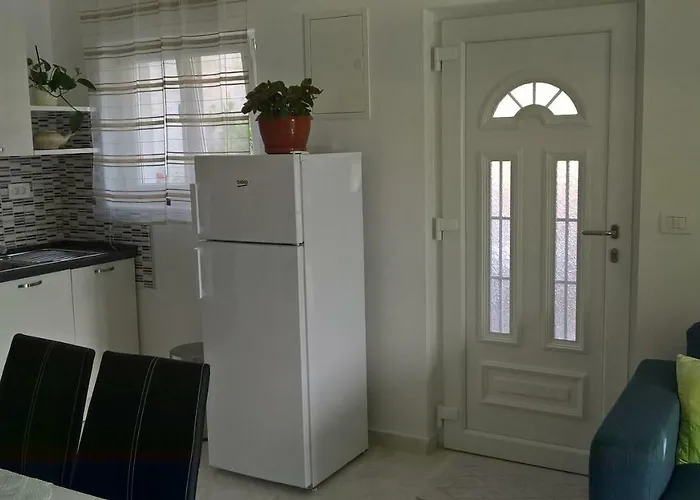 Zaklopatica Apartment Lastovo