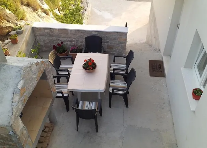 Apartment Zaklopatica *