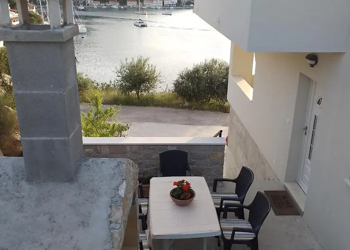 Zaklopatica * Lastovo