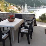Zaklopatica *