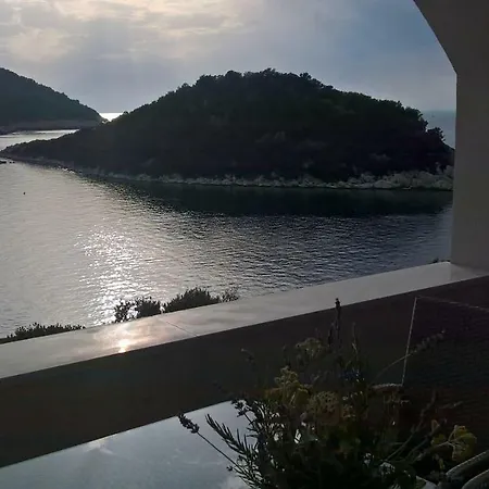 Zaklopatica Apartman Lastovo