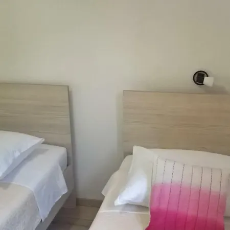 Zaklopatica Apartman *