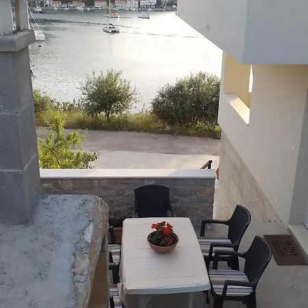 Zaklopatica * Lastovo